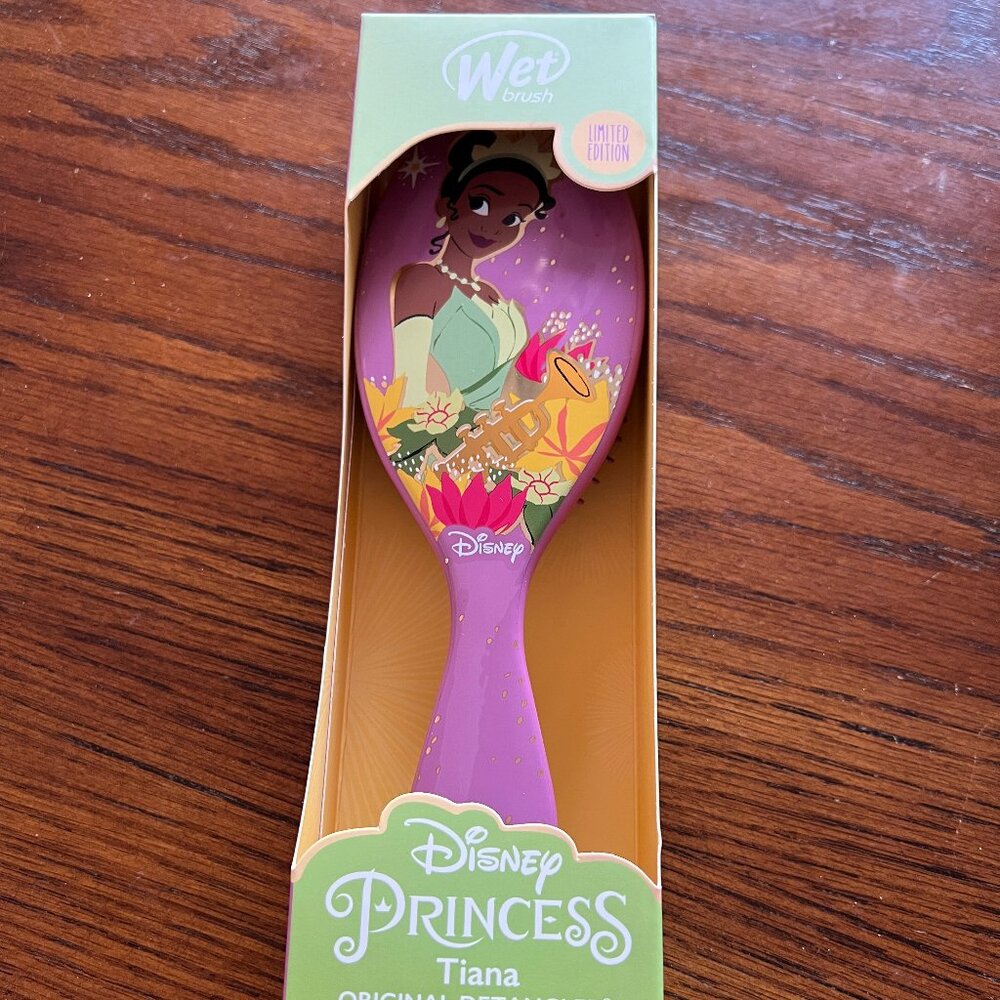 DISNEY PRINCESS TIANA WET BRUSH PRO HAIR DETANGLER-PRINCESS & THE FROG-NEW!